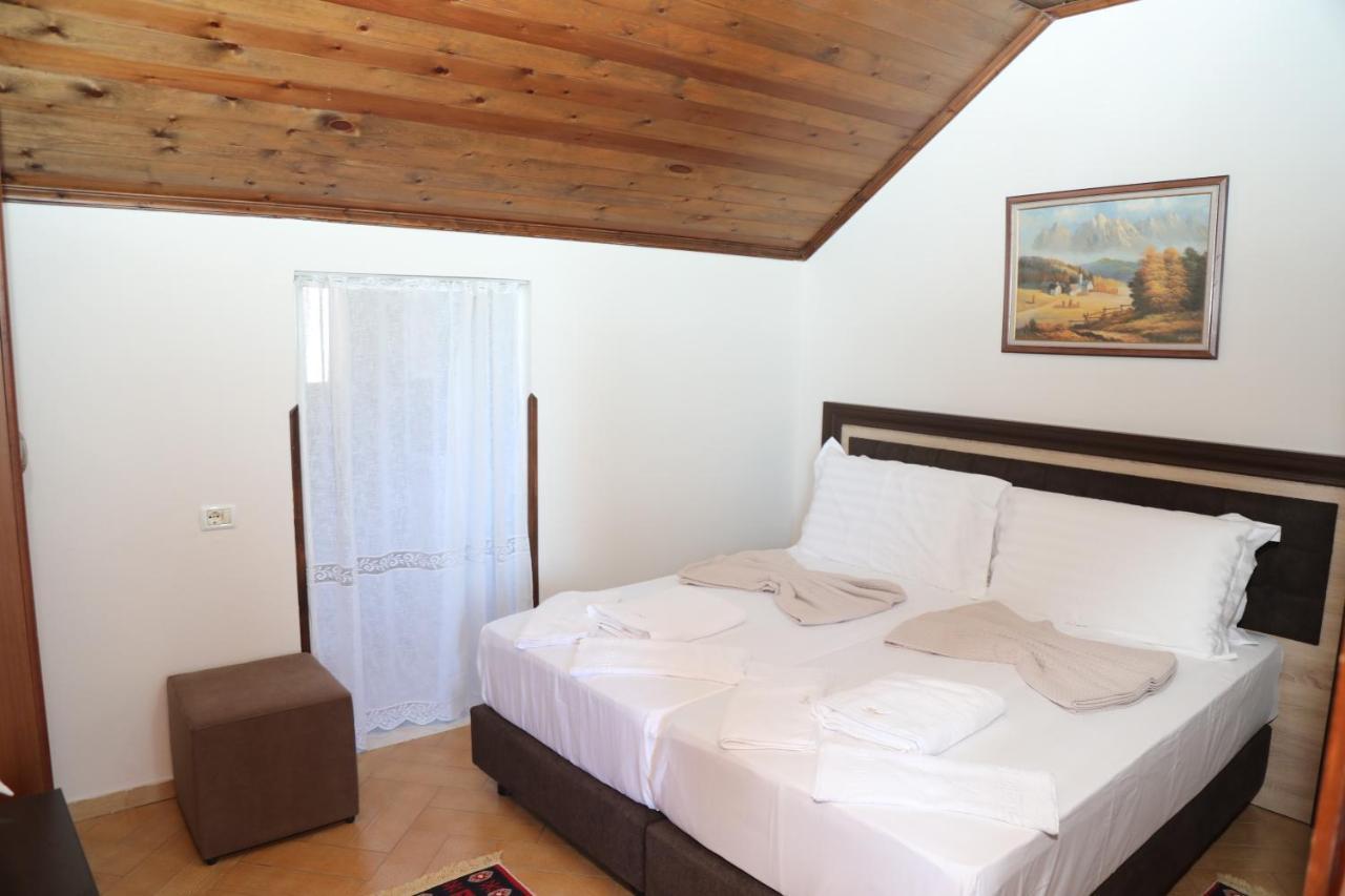 --Hotel Deal-- Rooms With Castle View Kruje Exterior photo
